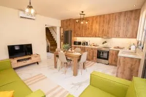 Sweet Home Houses 1 - Akovítika