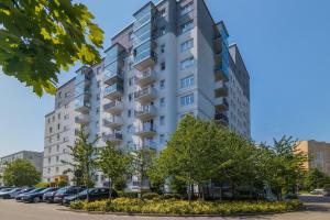 Modern Gdynia Apartment with Balcony & Parking by Renters