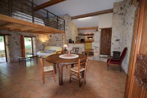 Villas Les Petites Ecuries : photos des chambres