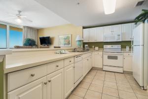 Majestic Beach Towers I #1414