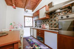 LOcchio di Santa Lucia, Terre Marine