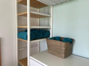 Apartamento renovado cerca de la playa