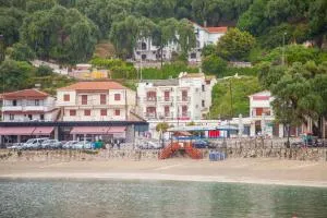 Avlonitis Rooms - Parga