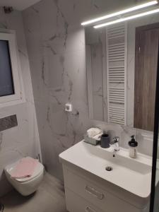 Acropolis Oasis by YHA