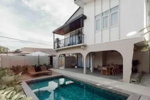 SUARASA Villa - Private Pool - Kampong Batu Burok