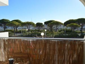 Studio Cabine lumineux, loggia & plancha à Port Camargue, 4 couchages, ménage inclus - FR-1-250-161