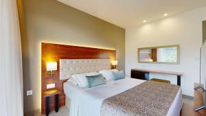 Grand Suite room in Acrotel Athena Pallas