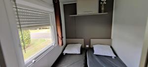 Complexes hoteliers Grand Mobil home 10 places avec 4 chambres SIBLU proche Ocean : photos des chambres