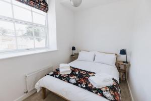 BOBBIN ROW - Grade 2 Listed Property with a Beautiful Design with Access to Leeds