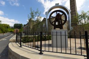 BOBBIN ROW - Grade 2 Listed Property with a Beautiful Design with Access to Leeds