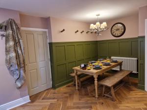 8 Coach House