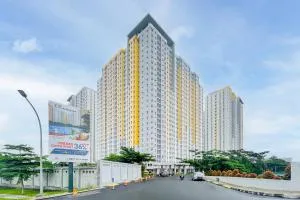 RedLiving Apartemen Springlake Summarecon - Happy Rooms with Netflix - Rawabugel