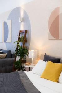 Lovely Historical home by the Prague Castle - N1