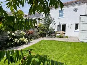 The Hidden House, Dawlish - 道利什