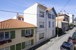 Appartements Biarritz centre, pres avenue de Verdun- Plage et casino a 10 mn a pied- 4 personnes -RDC : photos des chambres