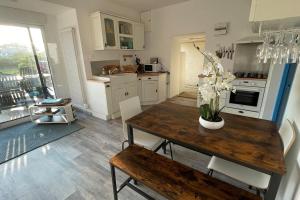 Maisons de vacances Logement pour 4 adultes a 800m des plages : photos des chambres