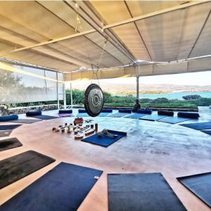 Glaros Studios Apartments