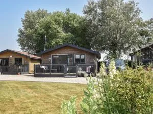 Oakwood 2 Pinewood Retreat - Combpyne