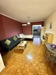 Alice's House - 卡诺尼