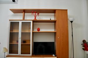 M.Aurelio (Nolo) Red