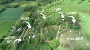 Maisons de vacances Belle et grande yourte dans une ferme en permaculture : Maison 1 Chambre