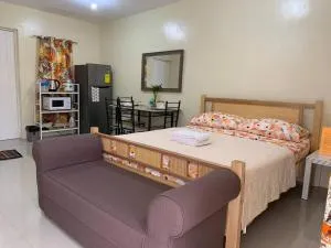 A comfy retreat in the heart of Orani, Bataan - Central