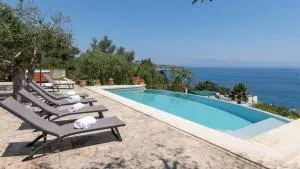 VILLA SOLELUNA 7&1, Emma Villas - Marittima