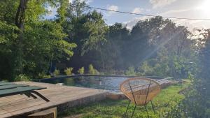 Maisons de vacances Le Milan Maison de standing avec sa piscine chauffee proche de Sarlat : Maison 3 Chambres