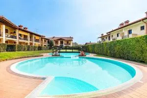 Acqua e Sole: Casa con Piscina e Area Solarium - Raffa