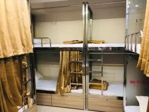 STAY POINT A/C DORMITORY - Borivli