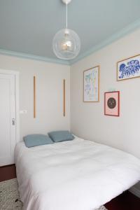 Bright apartment near city center