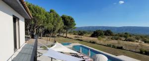 B&B / Chambres d'hotes Les pins du Luberon : photos des chambres