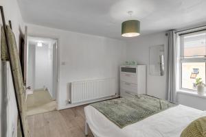 City House with Cinema Room and Parking