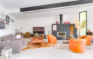 Maisons de vacances 3 Bedroom Stunning Home In Aix-en-provence : photos des chambres