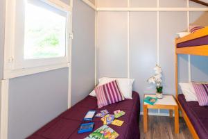 Campings Village de Vacances Domaine Saint-Jean : photos des chambres
