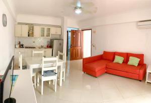 Apt. F-2, Residencial Las Palmeras., Boca Chica