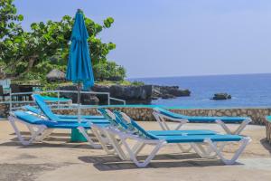 Kaiser Hotel- Negril West End