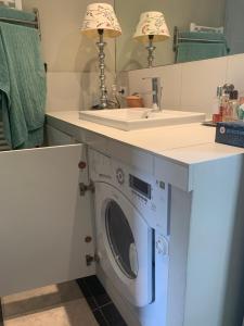 Porte Maillot-Charming and calm studio at Neuilly