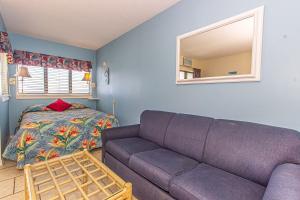 Direct Ocean Front Studio with Endless Views Palace Resort 302