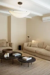 Maison B - 叙兹拉鲁斯