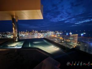 Edge Central Pattaya by JJJ