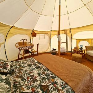 Tentes de luxe La Prairie Etoilee Luxury Glamping : photos des chambres