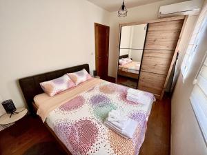 Fides Stylish Apartments Tivat with Pool