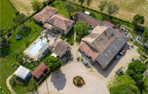 Maisons de vacances Stunning Home In Septfonds With Outdoor Swimming Pool, Wifi And 2 Bedrooms : photos des chambres