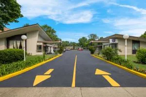 Knights Inn Burlington - Ancaster