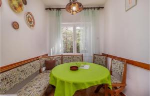 5 Bedroom Awesome Home In Povile 