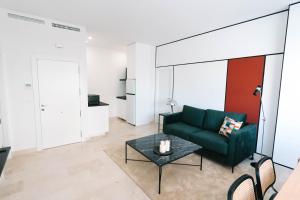 Malaga Sunshine Rentals - NEW PICASSO PLAZA -