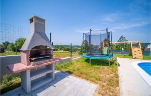 Pet Friendly Home In Cerovacki Galovici