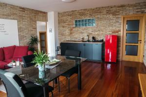 Panphilia: Holiday Apartment