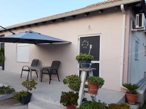 APARTMENTS DIMITRA